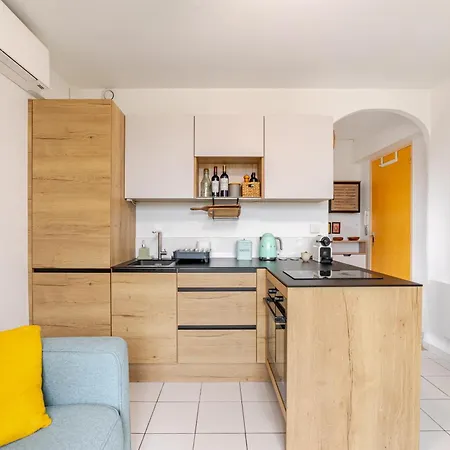 Chic T2 Vue Terrasse Clim & Parking A Sanary, 7mn A Pied De La Et Du Centre Apartment