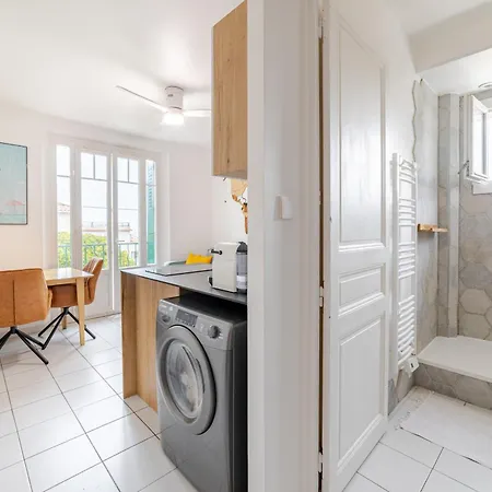 Διαμέρισμα Chic T2 Vue Terrasse Clim & Parking A Sanary, 7mn A Pied De La Et Du Centre