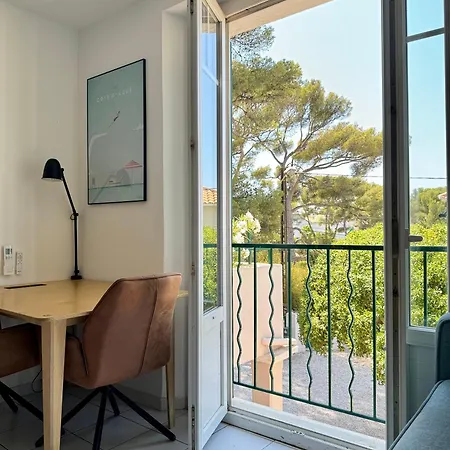 Chic T2 Vue Terrasse Clim & Parking A Sanary, 7mn A Pied De La Et Du Centre Διαμέρισμα *